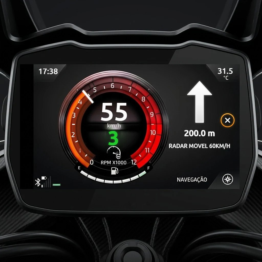 TFT panel at 55 km/h in 3rd gear showing a straight arrow, 200 meters and the warning RADAR MOVEL 60KM/H